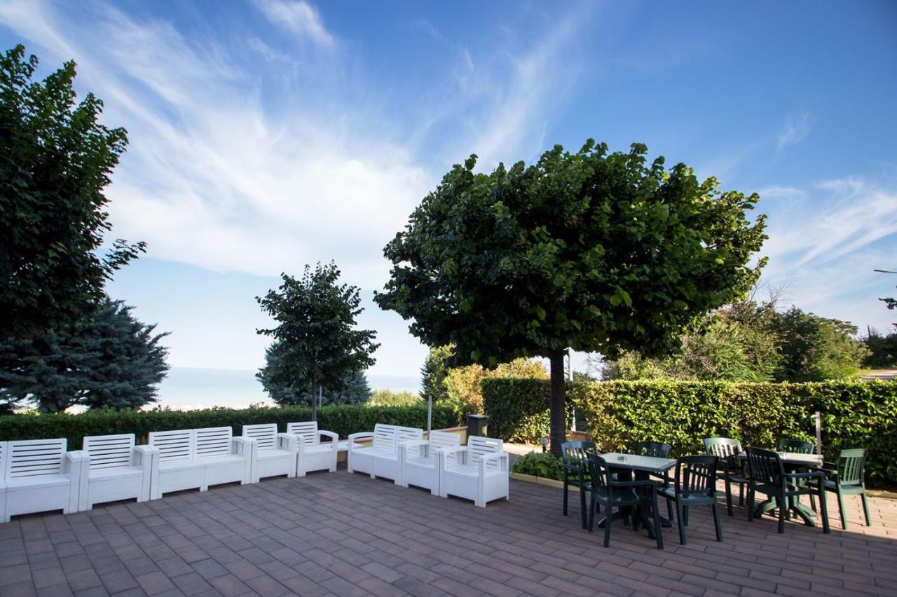Hotel Bellavista Porto San Giorgio Eksteriør billede